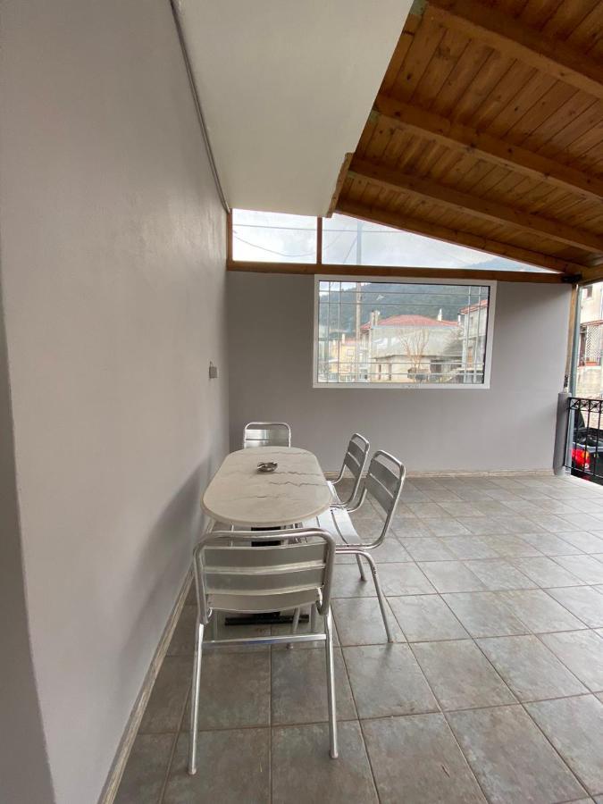 Apartamento Sitara'S House Karpenísion Exterior foto